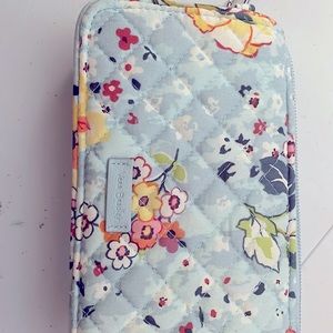 Floral vera bradley RFID crossbody wallet.